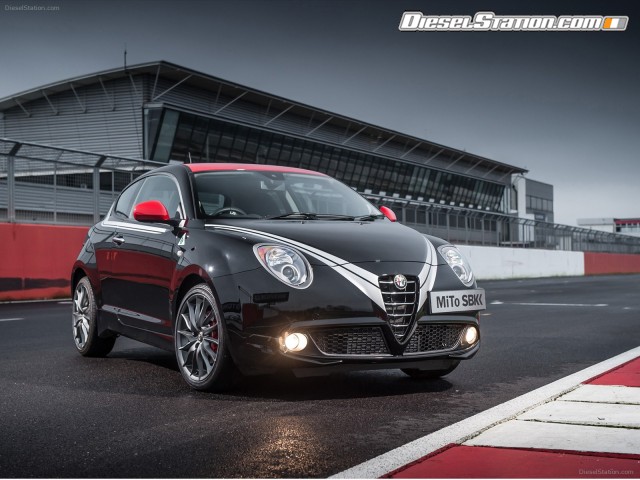 Alfa Romeo Quadrifoglio Verde SBK Limited Edition 2013 Picture #21 Alfa Romeo Quadrifoglio Verde SBK Limited Edition 2013 Picture #21